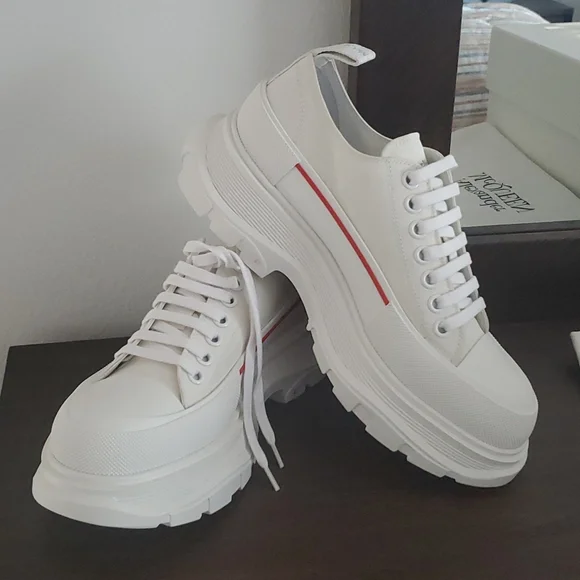 Alexander McQueen Men's Sneakers - Picture 8 of 11